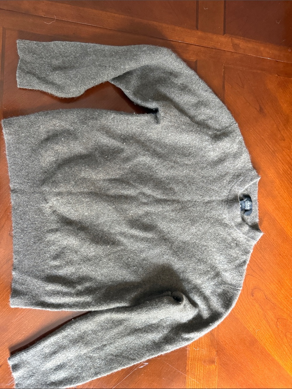 Women's Soft Crewneck Sweater in Heather Gray